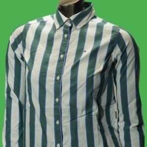Regular Fit Essential Dress Shirt
